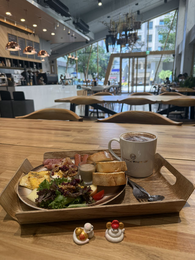 高雄美術館（咖啡覺醒）咖啡廳是最愛的早餐店
