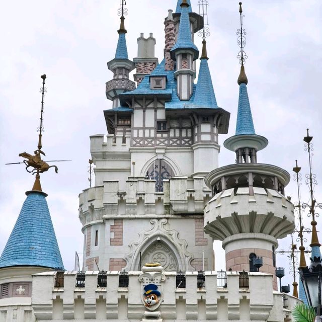롯데월드 (Lotte World Adventure)