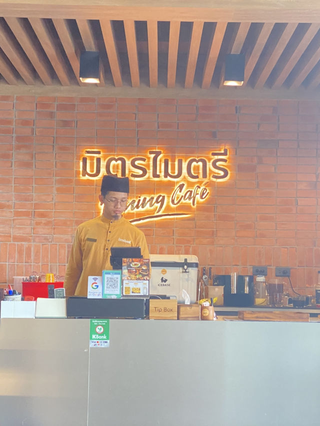 มิตรไมตรี Dining Café
