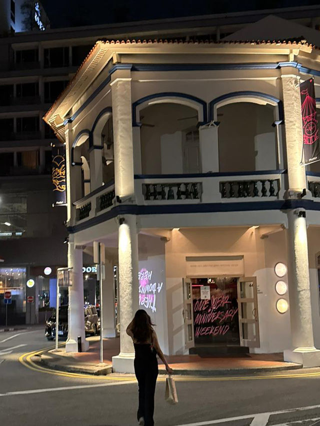 Discovering Big Wine Freaks: A Unique Wine Bar Experience in Singapore 🇸🇬 