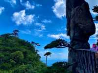 Floating Rocks and Cloud Magic at Sanqing Mountain