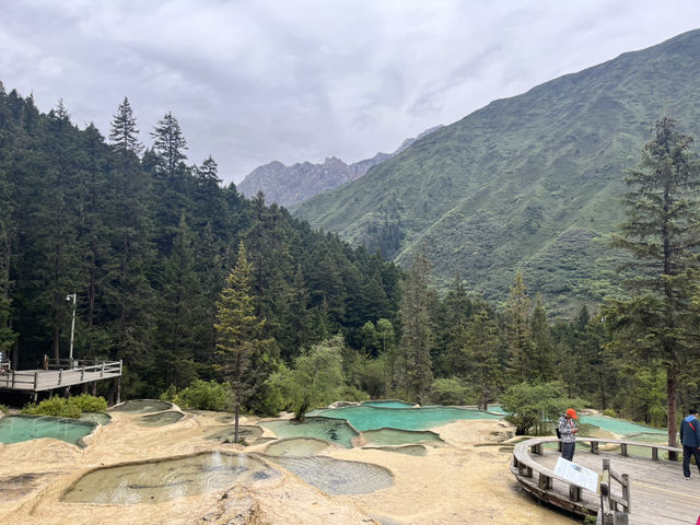 🐉 Huanglong Scenic Area 黄龙风景区 | China’s Fairyland in the Mountains