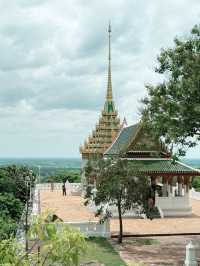 Unseen สุพรรณบุรี ที่วัดเขาดีสลัก 