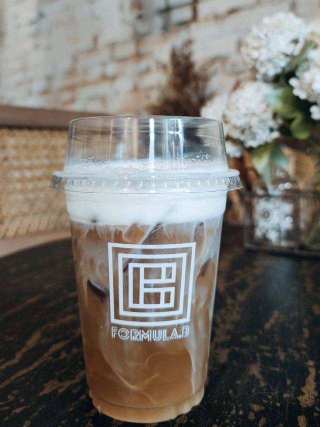 ☕ : Formula B คาเฟ่หลวงพระบาง ลาว