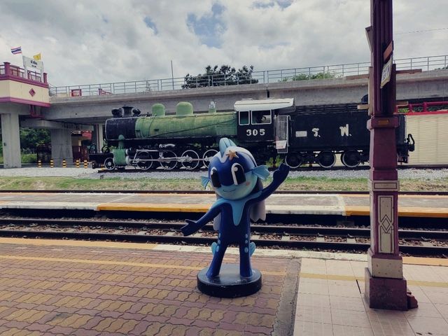 ย้อนวันวาน: สถานีรถไฟหัวหินเก่าชมพลับพลาที่ประทับ 