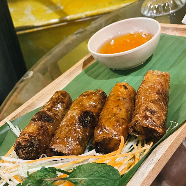 คาเฟ่ลึกลับในฮานอย Hidden Gem Cafe Hanoi