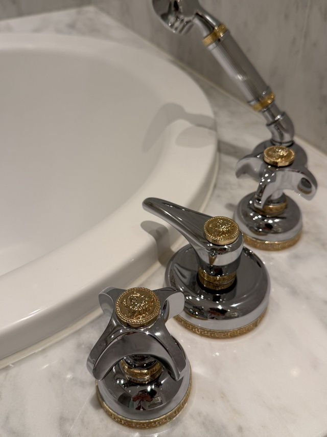 澳門打卡酒店🏨 Versace
