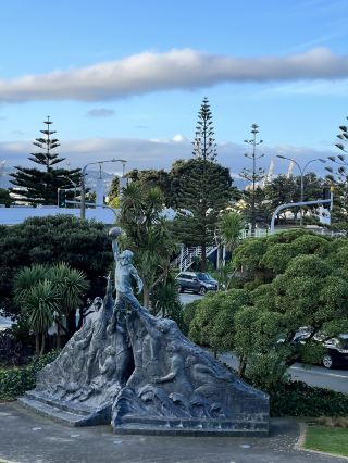 New Zealand Attractions—🖼️ City Gallery Wellington Te Whare Toi