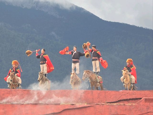 Yulong’s Must-See Live Show—Epic Vibes Even in the Rain! 🌧️🌄