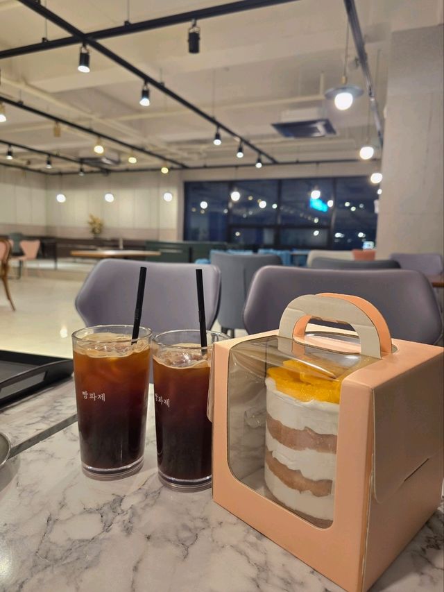 가성비 최고 빵맛집였던 울산 베이커리카페💜