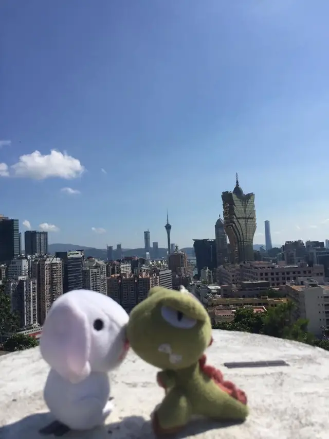 The Ten Scenic Spots of Macau: The Guia Lighthouse at Night