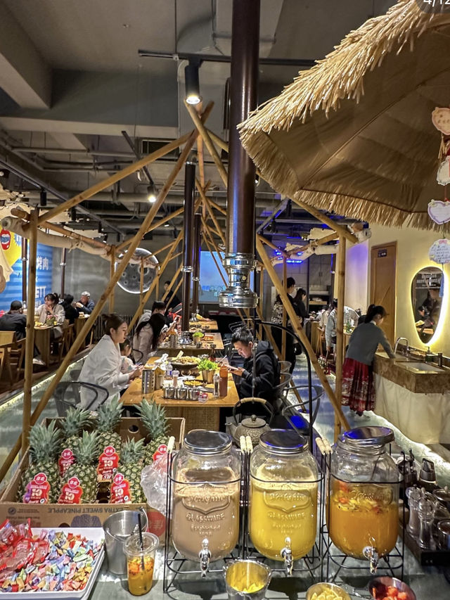 Harbin Hidden Gem 🍍|The Must-Try Pineapple BBQ Spot You Can’t Miss! Harbin Hidden Gem 🍍|The Must-Try Pineapple BBQ Spot You Can’t Miss!