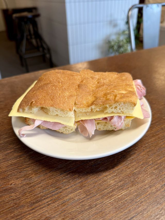 ソウル 西村 フォカッチャサンドのオシャレなお店 FILLIN ソウル 西村 フォカッチャサンドのオシャレなお店 FILLIN