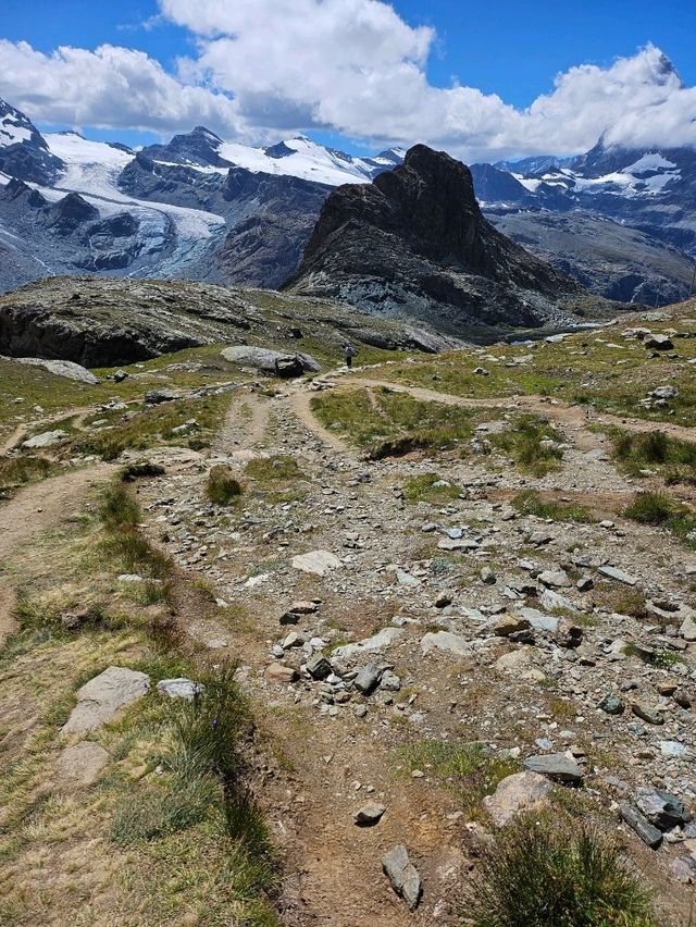 🚞 Epic Matterhorn Daytrip: Scenery, Trains & Glacier Vibes in Zermatt 🇨🇭❄️ 🚞 Epic Matterhorn Daytrip: Scenery, Trains & Glacier Vibes in Zermatt 🇨🇭❄️