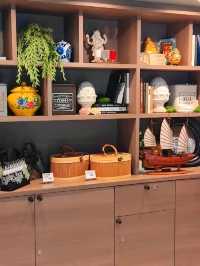 คาเฟ่สไตล์ชิโนโปตุกีสแบบโมเดิร์น