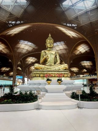 프놈펜의 초현대식 관문: 테크노 국제공항