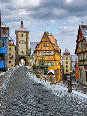 Dusk Holiday Charm🌟