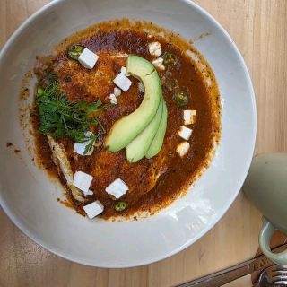 Отличная атмосфера и вкусная еда.