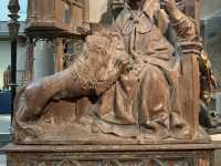 THE MET