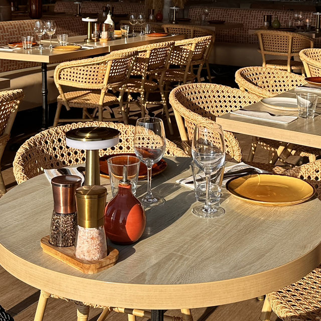 Welcoming Italian restaurant in the south of France!
