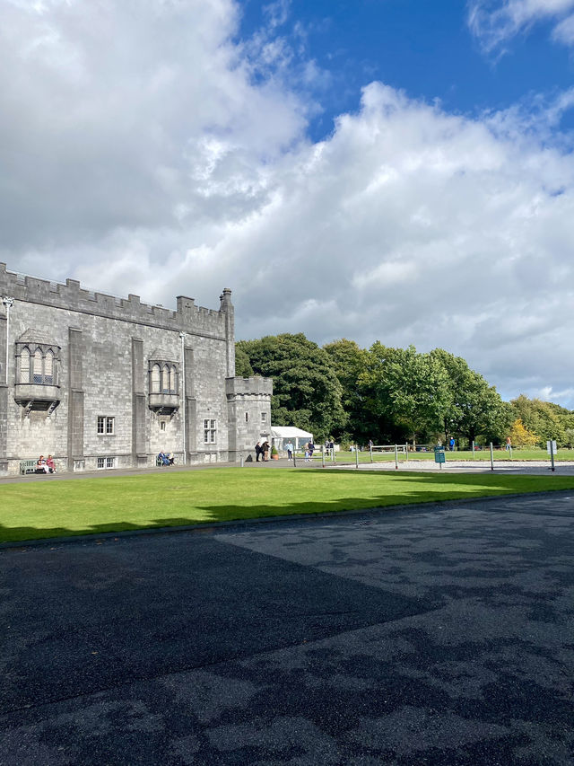 Exploring Kilkenny Castle Art Museum 🎨🏰