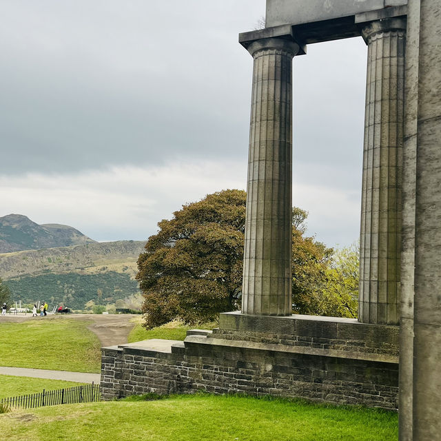 Exploring Edinburgh in one day!!! - The Magical City of Scotland.