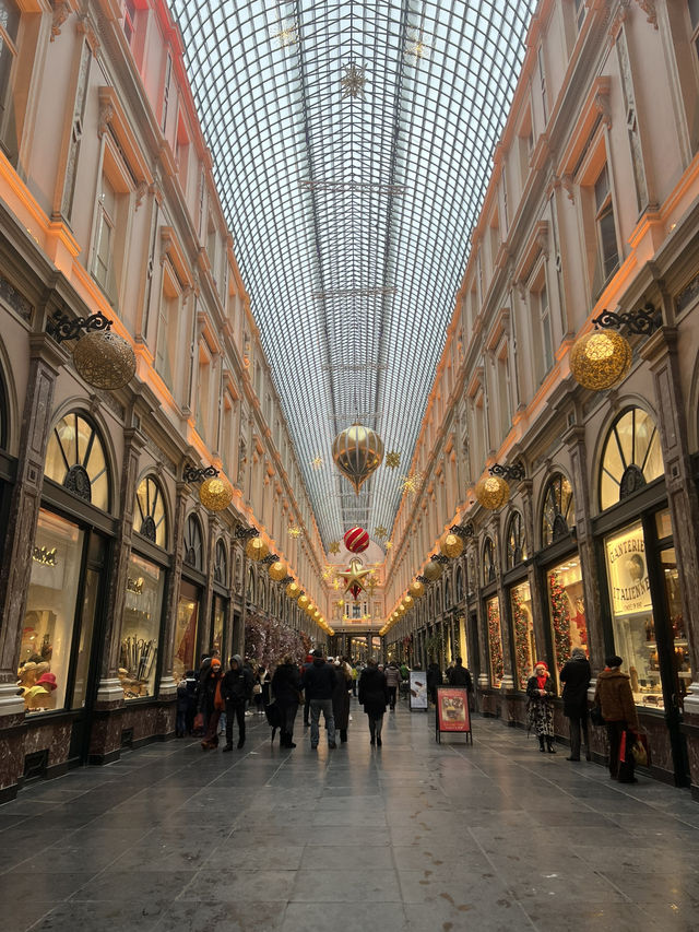 A Winter Wonderland in the Heart of Brussels: Christmas Magic Unwrapped!