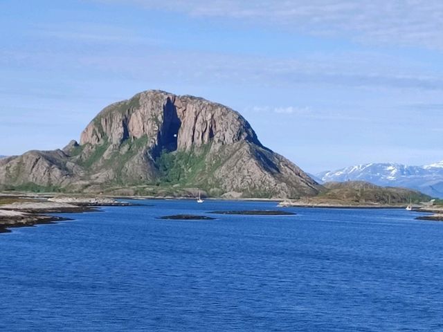 Best way to discover the Norvegian coastline