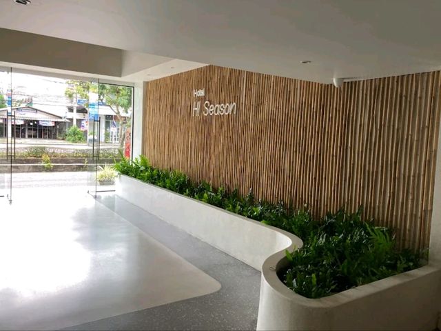 "Hi Season Hotel: Spacious Comfort with Convenient Access in Hat Yai"