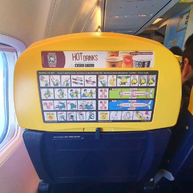 Low-Cost Traveling in Europe: Ryanair, Wizz Air, and easyJet Compared
