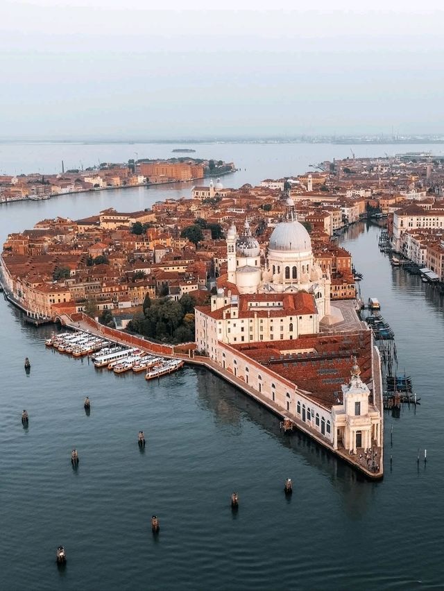  A City of Water and Wonder – Venice, Italy
