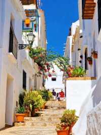 🌿 White Walls, Blue Skies – Frigiliana, Spain