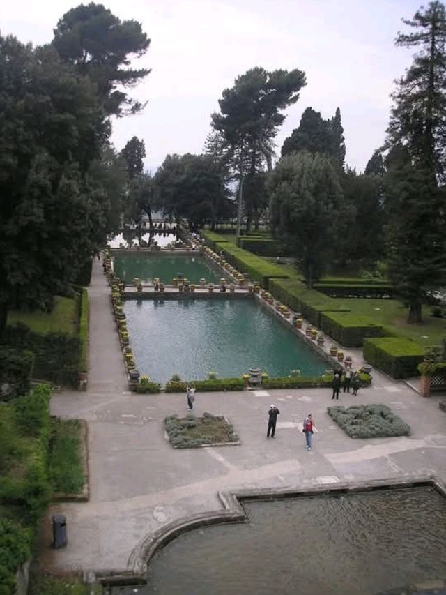 Tivoli: Rome's Enchanting Escape of Villas, Gardens, and Ancient Wonders Tivoli: Rome's Enchanting Escape of Villas, Gardens, and Ancient Wonders