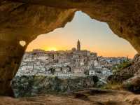 Matera: A beautiful city of stone in Italy!