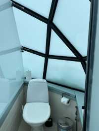 Finland | Stay in a glass igloo and enjoy the night 