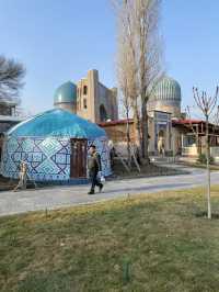 Uzbekistan Trip: Visiting the Sherdor Palace in Samarkand!