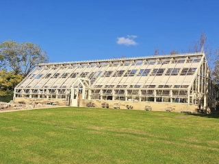 Harlow Carr invites visitors to explore at their own pace. 🌿🚶‍♀️✨