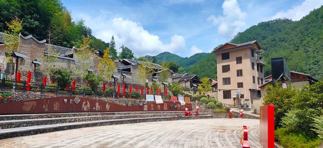 哇塞！你沒看錯，下黨村原來這麼美！
