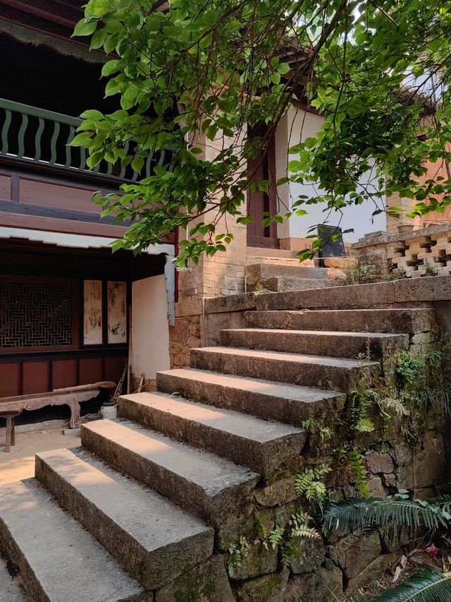 雲南石屏秀山寺