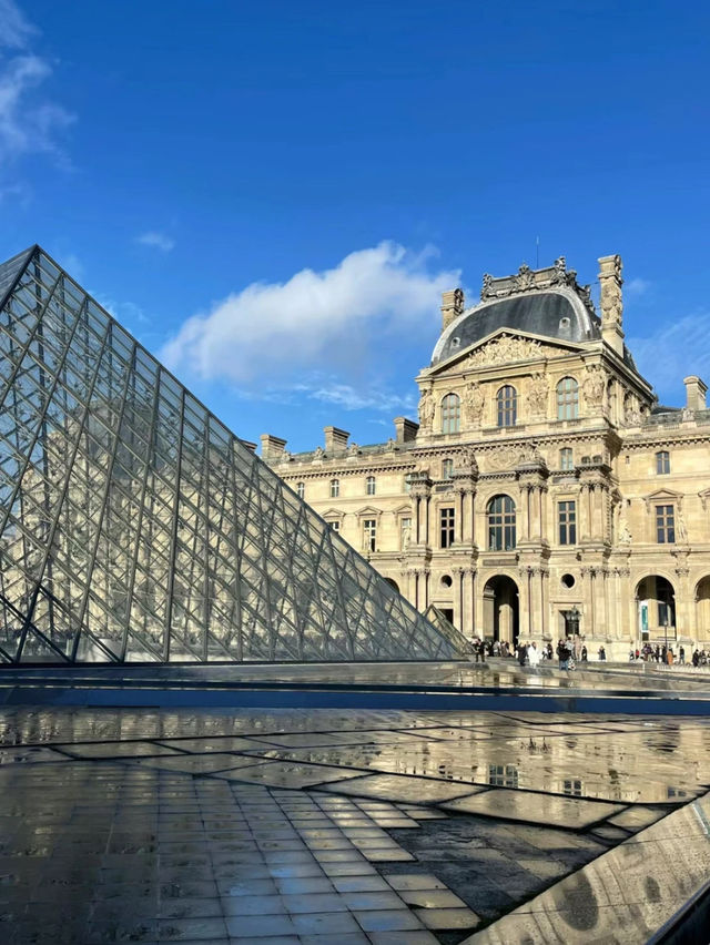 Louvre Museum Paris France 🇫🇷 