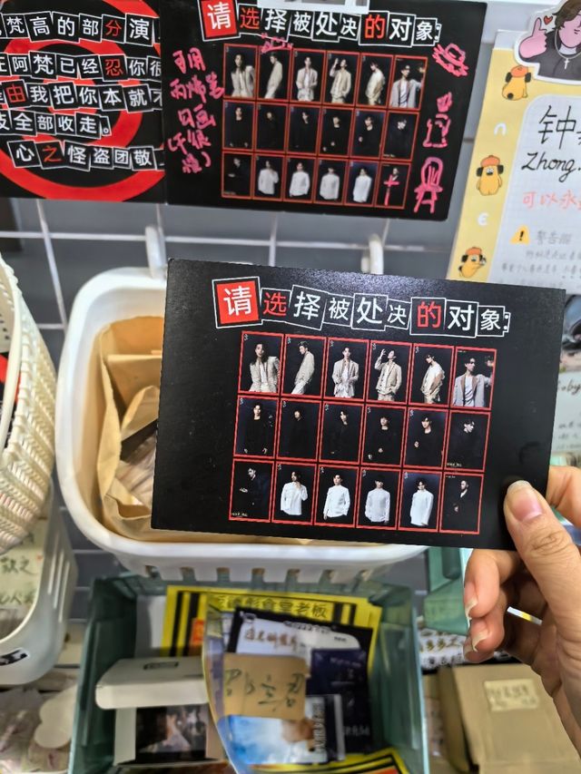 魔怔了!看三个帥哥發瘋居然很解壓! 魔怔了!看三个帥哥發瘋居然很解壓!