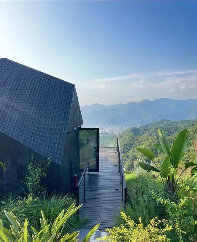 西安的吊腳木屋｜真正的山景房。