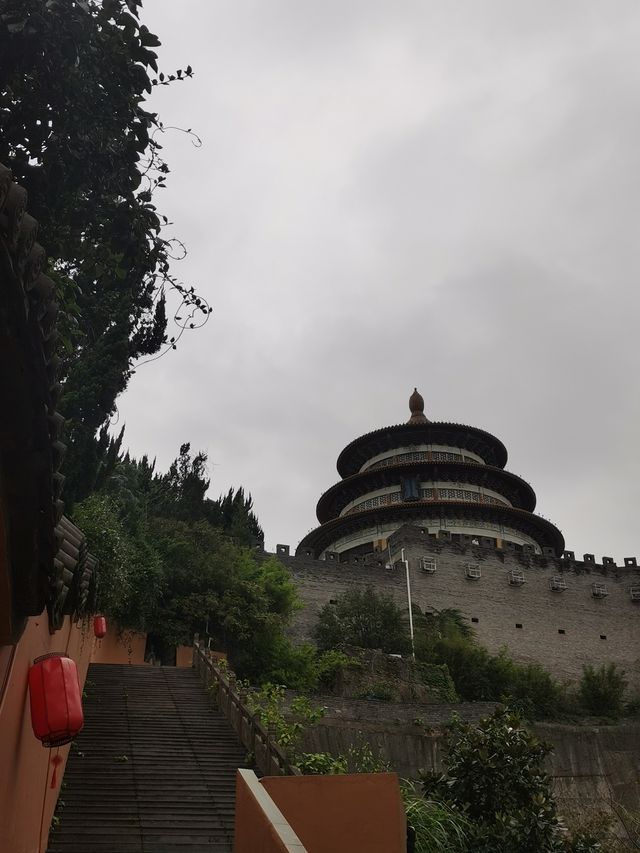 也許你也可以在寧波的「小天壇」（正陽禪寺）找到平靜。
