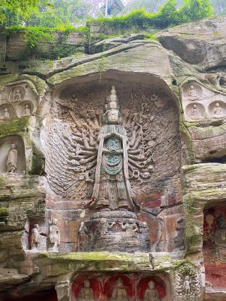 2. Southern Sichuan Pearl | Luzhou Yuchan Mountain | A Stunning Journey of Stone Carving Art!