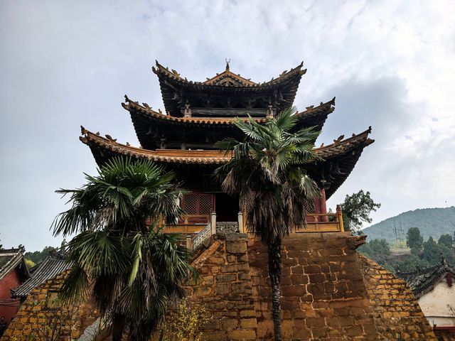 風穴寺懸鐘閣。