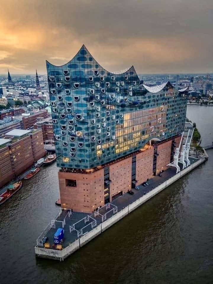 Hamburg | Hướng dẫn đầy đủ về 20 điểm tham quan dọc theo Sông Elbe