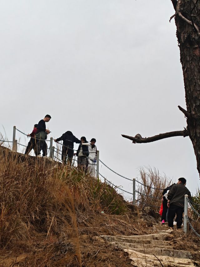 桂平市麻垌鎮白石山登頂攻略