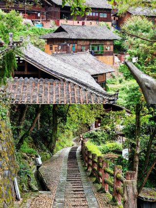 Unlock the Secrets of Guizhou: Discover the Enchanting Nan Hua Miao Village!