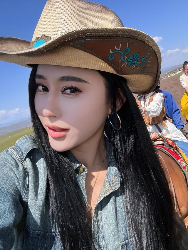 那拉提草原避坑指南—— 新疆伊犁河谷的絕美之旅 ---