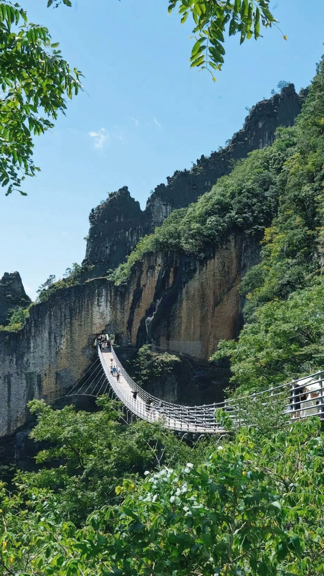 重慶消暑新地標，闖入涪陵大裂谷的隱秘清